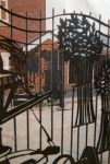 gate2.3_t.gif